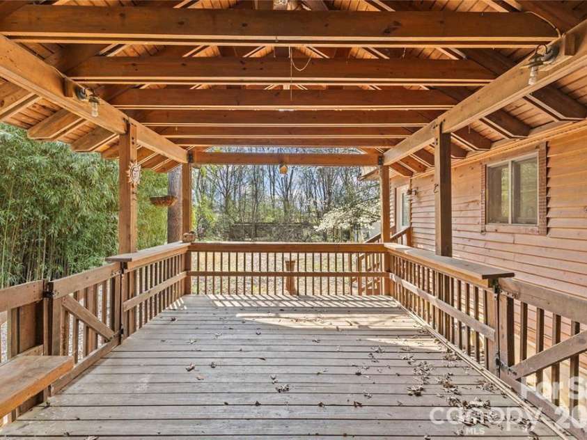11826 Merriweather Drive, Charlotte, NC 28273.  MLS# CAR4386149, YatesRealty ID 7719. 