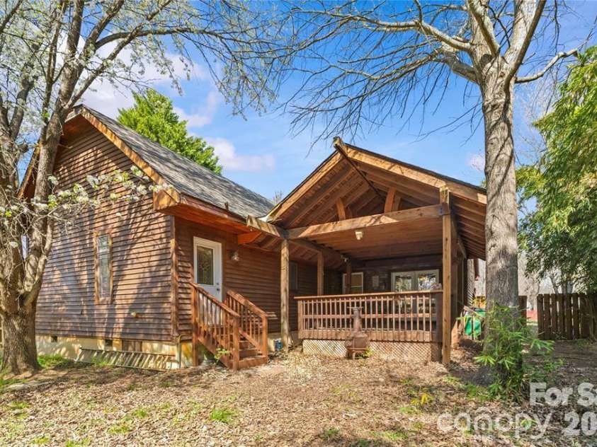 11826 Merriweather Drive, Charlotte, NC 28273.  MLS# CAR4386149, YatesRealty ID 7719. 