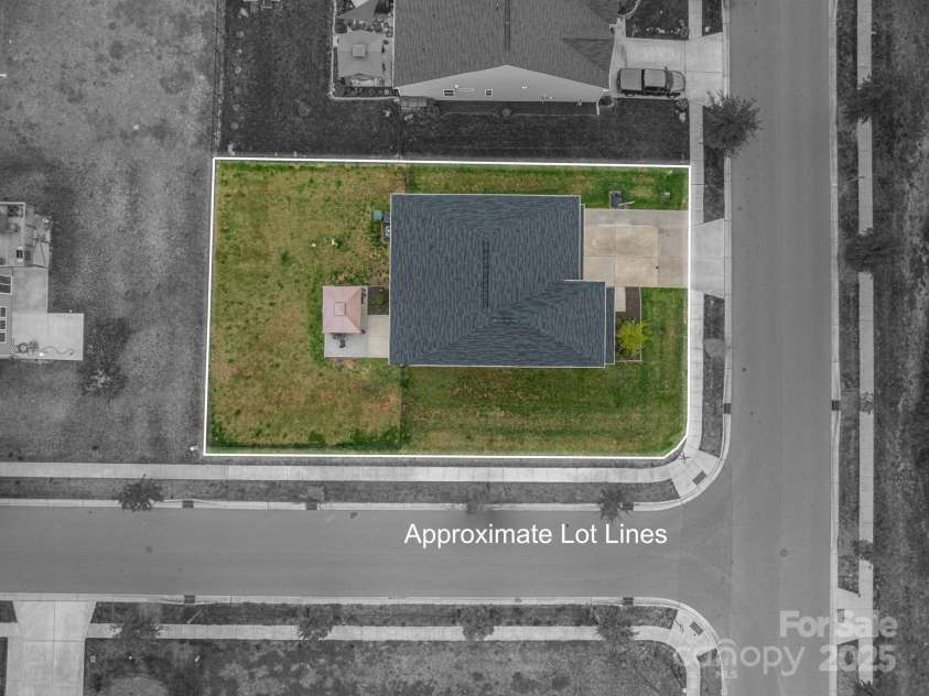 3455 Old Knobbley Oak Drive, Gastonia, NC 28056.  MLS# CAR4239782, YatesRealty ID 7719. 