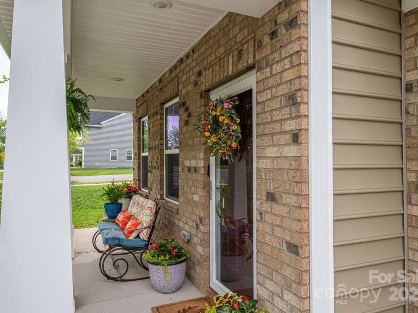 3455 Old Knobbley Oak Drive, Gastonia, NC 28056.  MLS# CAR4239782, YatesRealty ID 7719. 