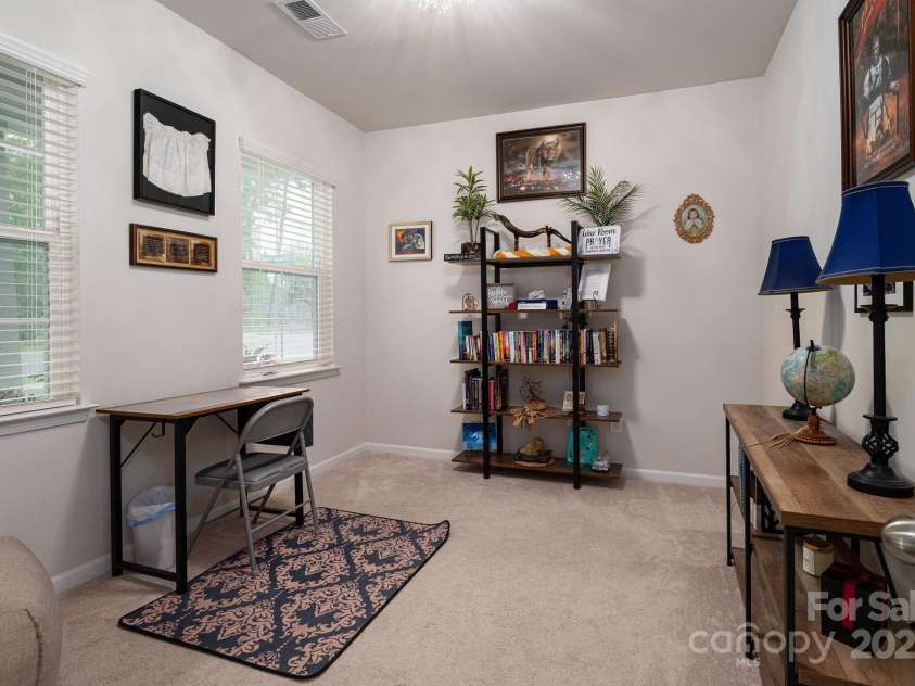 3455 Old Knobbley Oak Drive, Gastonia, NC 28056.  MLS# CAR4239782, YatesRealty ID 7719. 