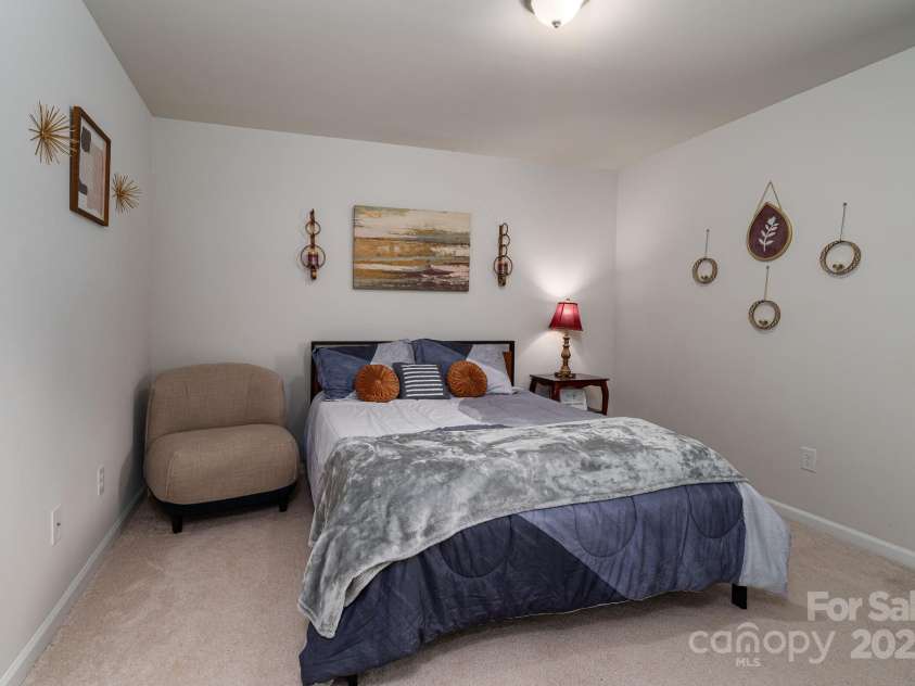 3455 Old Knobbley Oak Drive, Gastonia, NC 28056.  MLS# CAR4239782, YatesRealty ID 7719. 