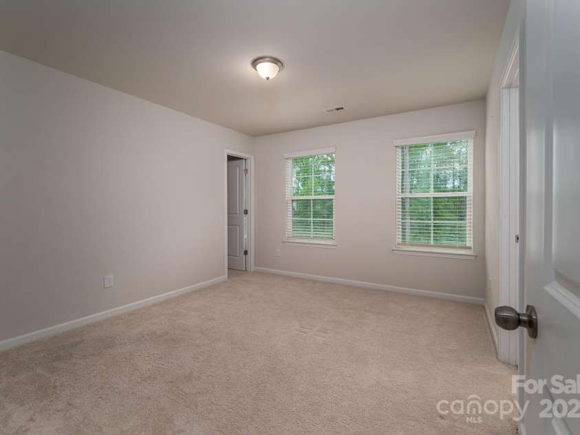 3455 Old Knobbley Oak Drive, Gastonia, NC 28056.  MLS# CAR4239782, YatesRealty ID 7719. 