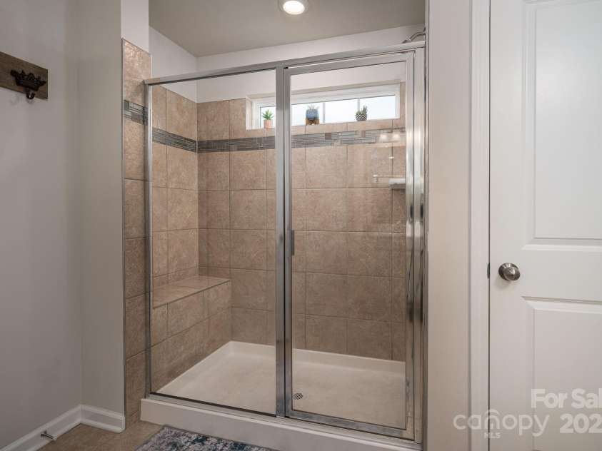 3455 Old Knobbley Oak Drive, Gastonia, NC 28056.  MLS# CAR4239782, YatesRealty ID 7719. 