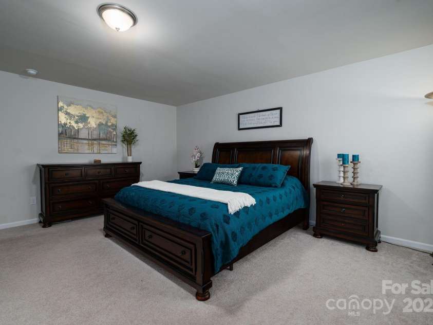 3455 Old Knobbley Oak Drive, Gastonia, NC 28056.  MLS# CAR4239782, YatesRealty ID 7719. 