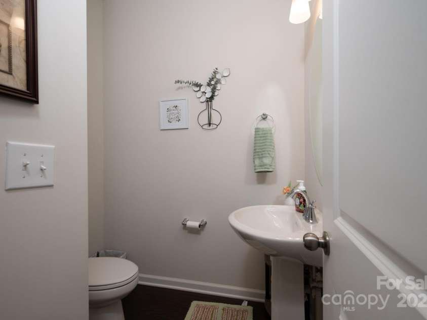 3455 Old Knobbley Oak Drive, Gastonia, NC 28056.  MLS# CAR4239782, YatesRealty ID 7719. 