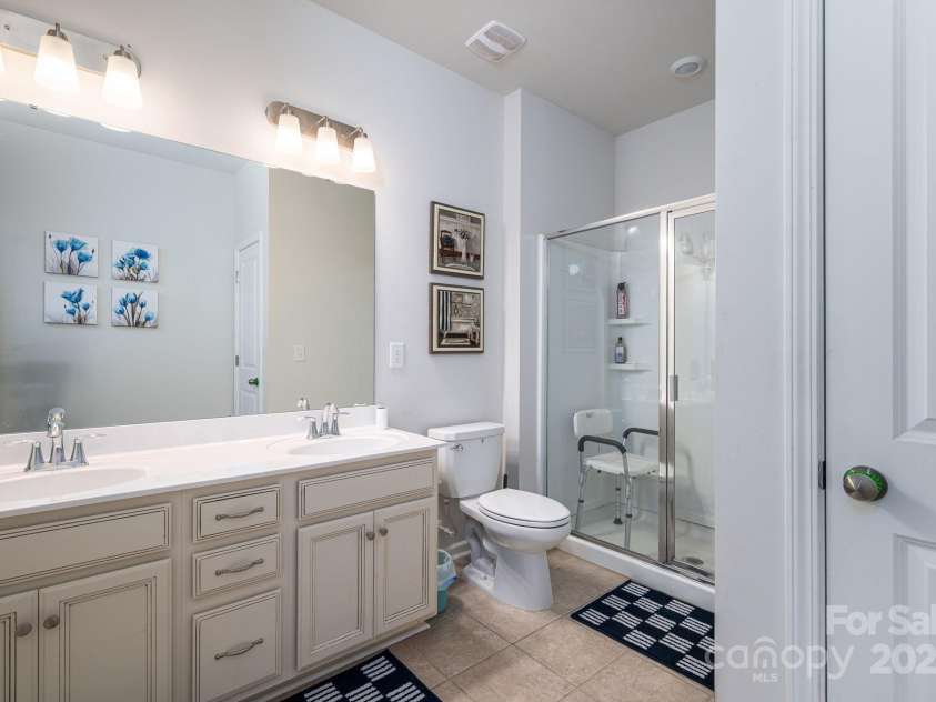 3455 Old Knobbley Oak Drive, Gastonia, NC 28056.  MLS# CAR4239782, YatesRealty ID 7719. 