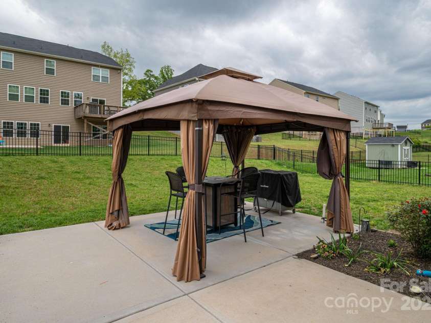 3455 Old Knobbley Oak Drive, Gastonia, NC 28056.  MLS# CAR4239782, YatesRealty ID 7719. 