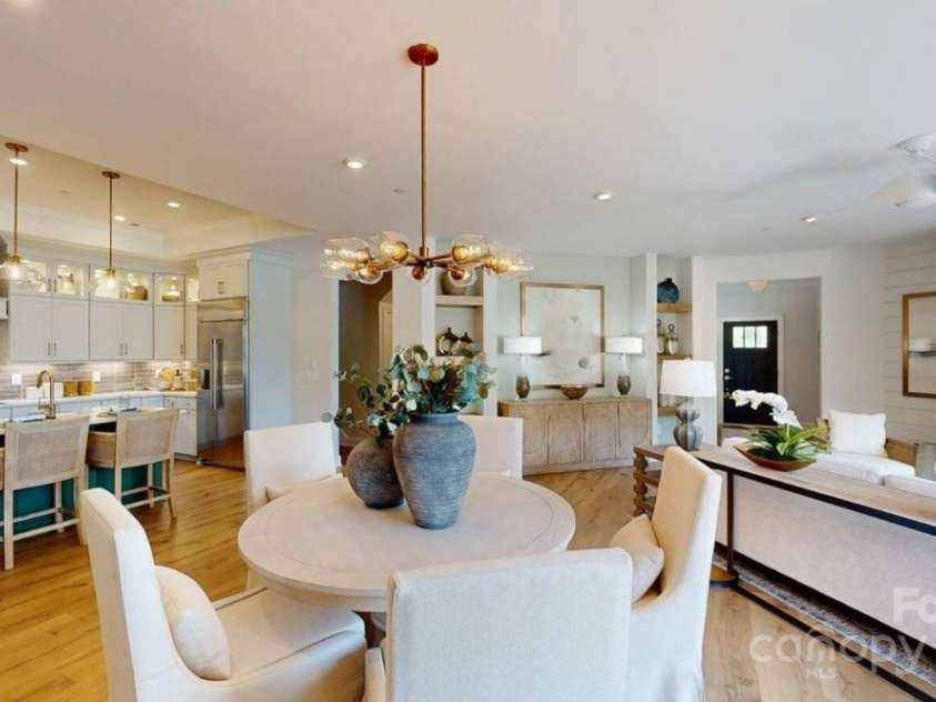 4156 Creek Bridge Circle, Charlotte, NC 28213.  MLS# CAR4331959, YatesRealty ID 772. Not Actual Property