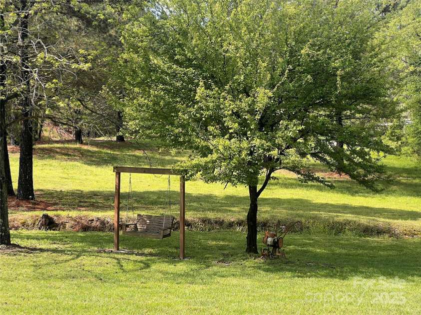 143 Ezra Road, Kings Mountain, NC 28086.  MLS# CAR4248887, YatesRealty ID 7720. Front yard