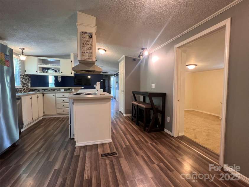 143 Ezra Road, Kings Mountain, NC 28086.  MLS# CAR4248887, YatesRealty ID 7720. Kitchen