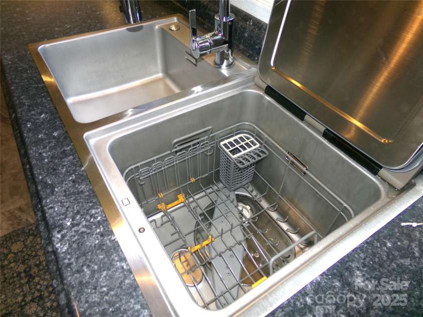 306 Dunlap Street, Albemarle, NC 28001.  MLS# CAR4296716, YatesRealty ID 7720. Sink Dishwasher