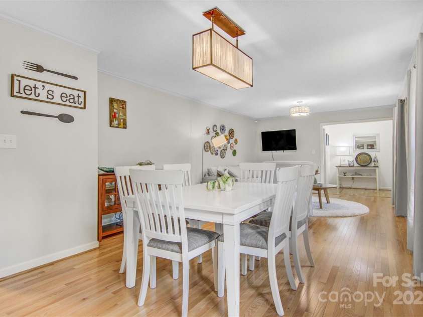 722 12th Avenue, Hickory, NC 28601.  MLS# CAR4247014, YatesRealty ID 7721. 