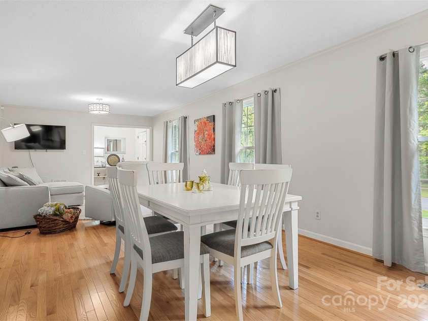 722 12th Avenue, Hickory, NC 28601.  MLS# CAR4247014, YatesRealty ID 7721. 