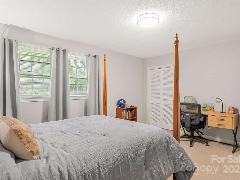 722 12th Avenue, Hickory, NC 28601.  MLS# CAR4247014, YatesRealty ID 7721. 