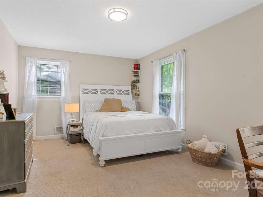 722 12th Avenue, Hickory, NC 28601.  MLS# CAR4247014, YatesRealty ID 7721. 