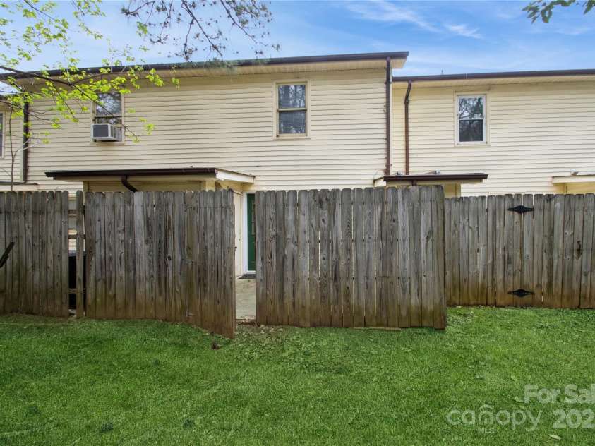 1113 Keswick Place, Monroe, NC 28112.  MLS# CAR4240884, YatesRealty ID 7722. 