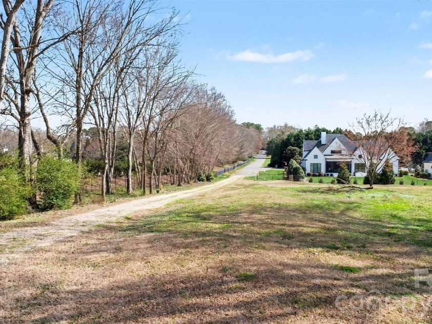 433 Weddington Church Road, Waxhaw, NC 28173.  MLS# CAR4357402, YatesRealty ID 7723. 