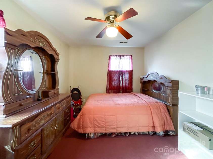 412 18th Street, Charlotte, NC 28206.  MLS# CAR4183498, YatesRealty ID 7724. Bedroom #1