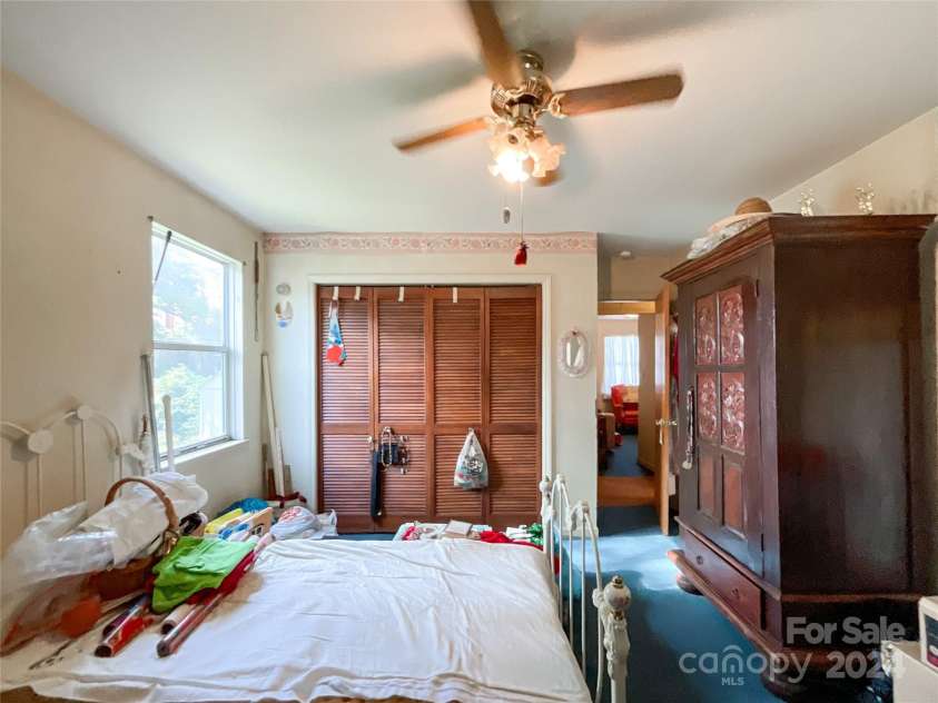 412 18th Street, Charlotte, NC 28206.  MLS# CAR4183498, YatesRealty ID 7724. Bedroom #3
