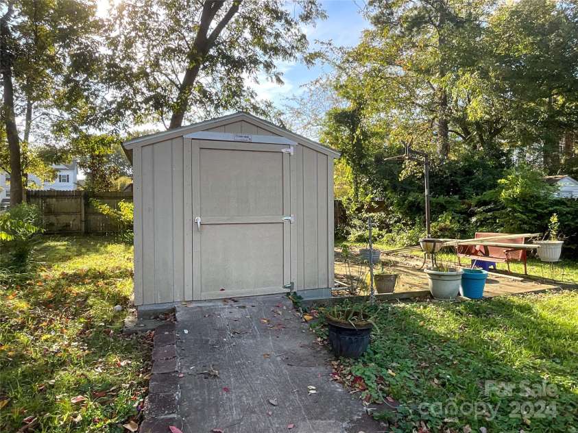 412 18th Street, Charlotte, NC 28206.  MLS# CAR4183498, YatesRealty ID 7724. Shed #1