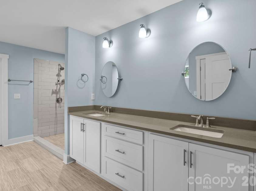 996 Cornelius Road, Mooresville, NC 28117.  MLS# CAR4313994, YatesRealty ID 7724. 