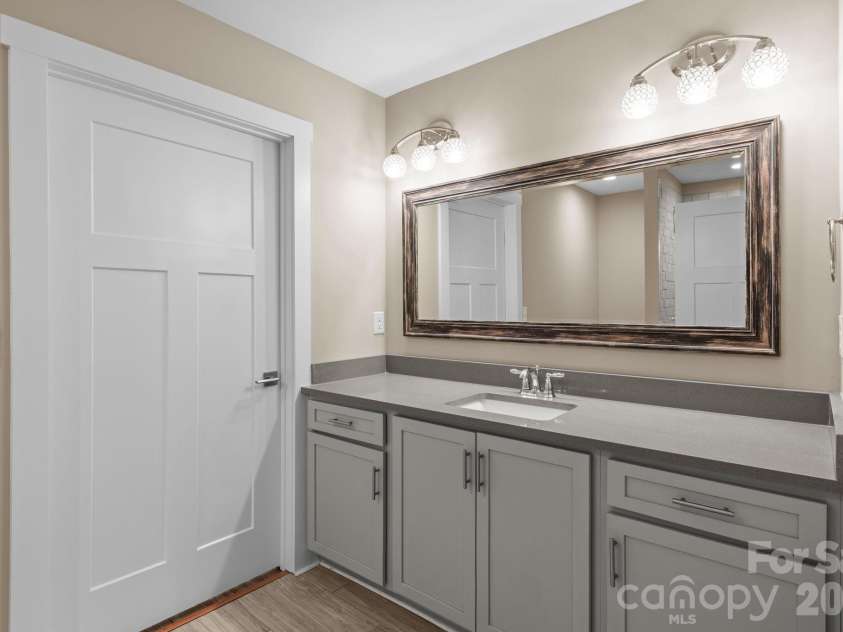 996 Cornelius Road, Mooresville, NC 28117.  MLS# CAR4313994, YatesRealty ID 7724. 