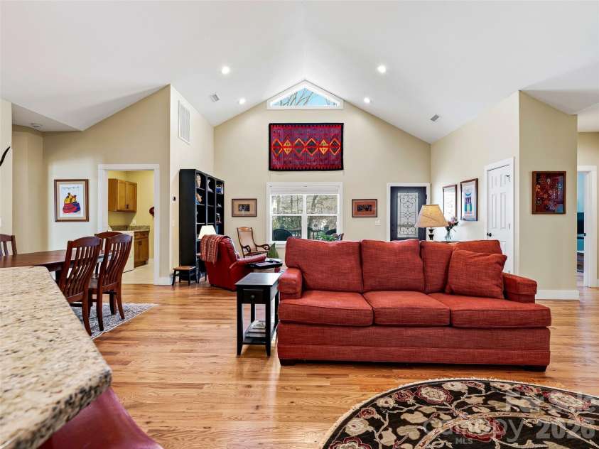 25 Woodbend Lane, Black Mountain, NC 28711.  MLS# CAR4355596, YatesRealty ID 7725. 