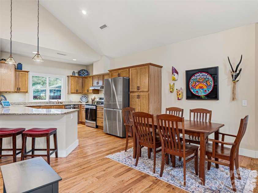 25 Woodbend Lane, Black Mountain, NC 28711.  MLS# CAR4355596, YatesRealty ID 7725. 