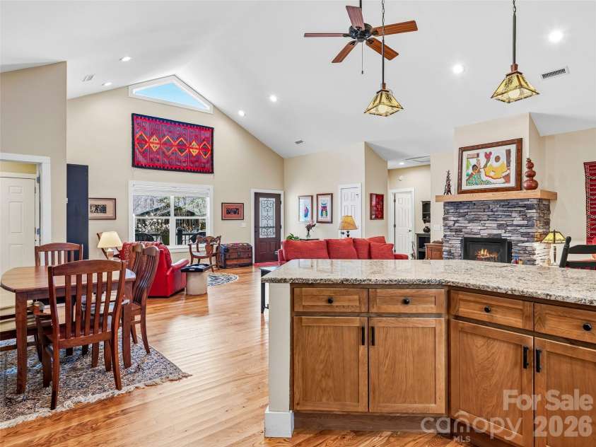 25 Woodbend Lane, Black Mountain, NC 28711.  MLS# CAR4355596, YatesRealty ID 7725. 