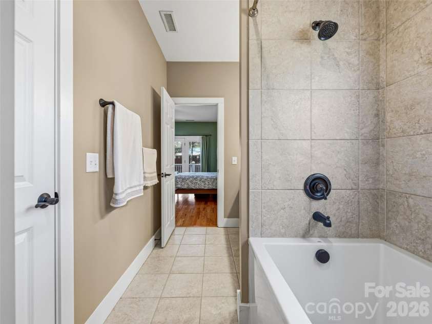 25 Woodbend Lane, Black Mountain, NC 28711.  MLS# CAR4355596, YatesRealty ID 7725. 