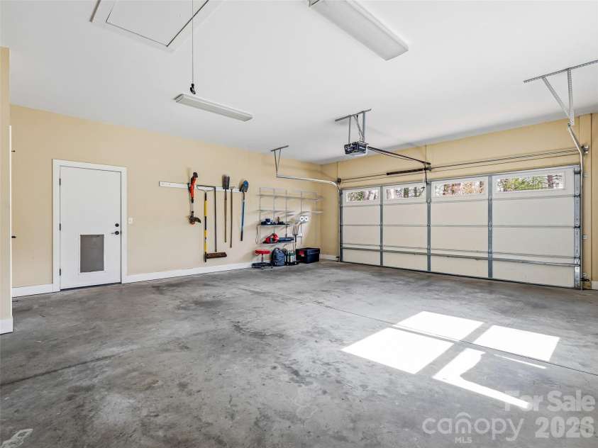 25 Woodbend Lane, Black Mountain, NC 28711.  MLS# CAR4355596, YatesRealty ID 7725. 