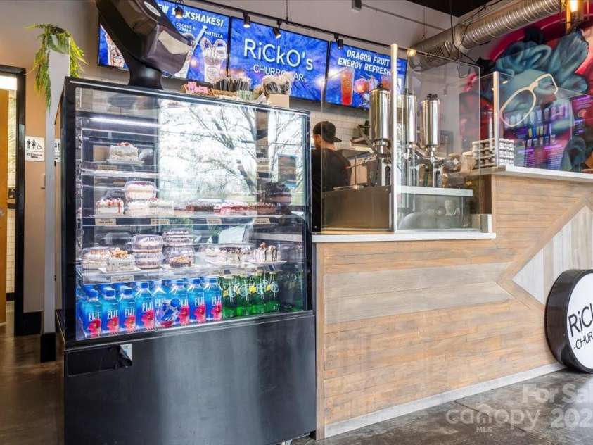 3939 Picasso Court, Charlotte, NC 28205.  MLS# CAR4239943, YatesRealty ID 7725. 