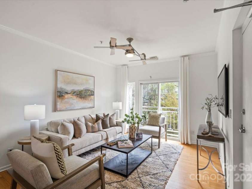 3939 Picasso Court, Charlotte, NC 28205.  MLS# CAR4239943, YatesRealty ID 7725. 