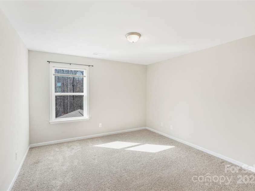 7535 Meridale Forest Drive, Charlotte, NC 28269.  MLS# CAR4221916, YatesRealty ID 7726. Upper level bedroom