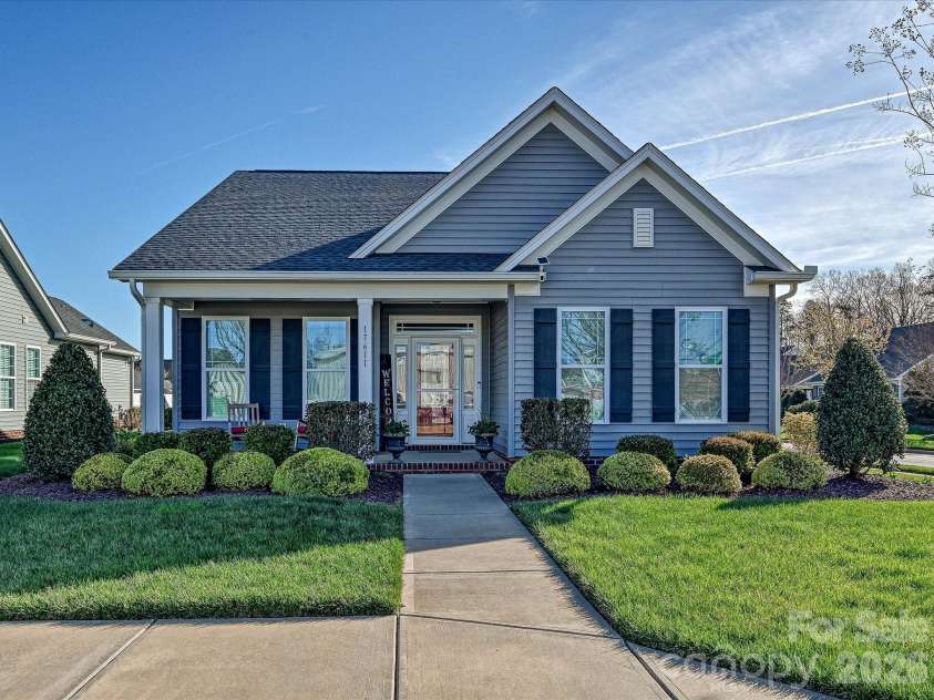 17611 Inver Drive, Cornelius, NC 28031.  MLS# CAR4358934, YatesRealty ID 7727. 