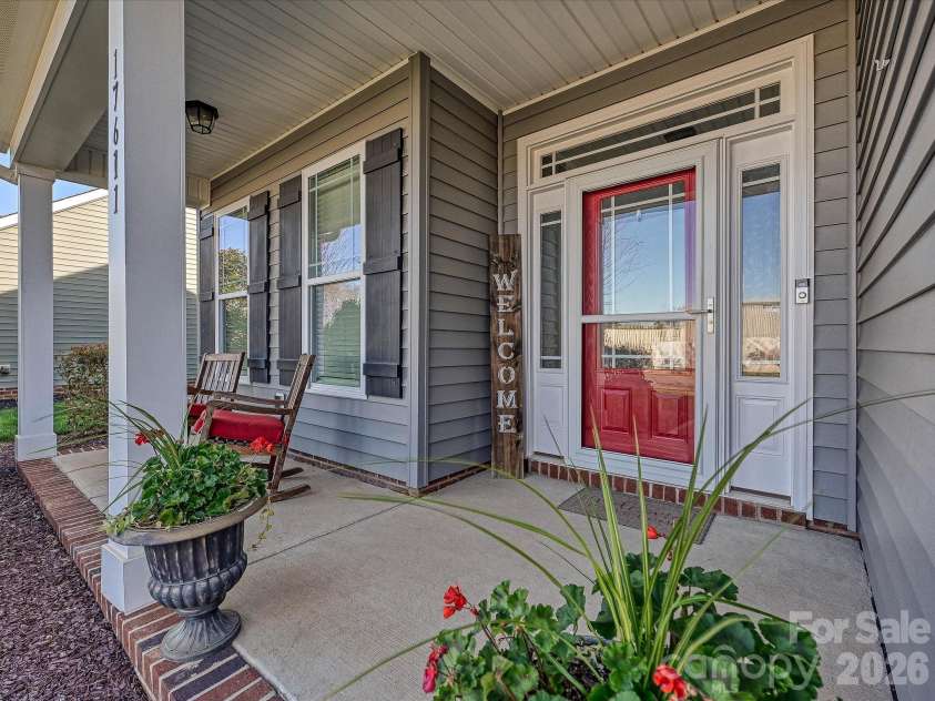 17611 Inver Drive, Cornelius, NC 28031.  MLS# CAR4358934, YatesRealty ID 7727. 