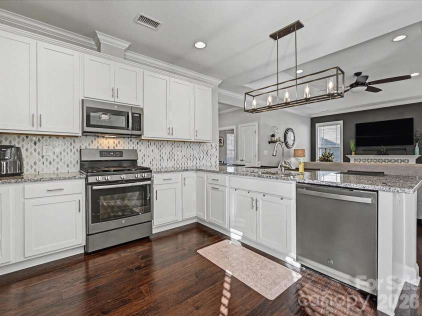 17611 Inver Drive, Cornelius, NC 28031.  MLS# CAR4358934, YatesRealty ID 7727. 