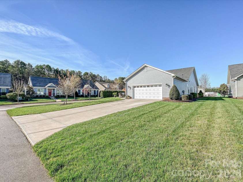 17611 Inver Drive, Cornelius, NC 28031.  MLS# CAR4358934, YatesRealty ID 7727. 