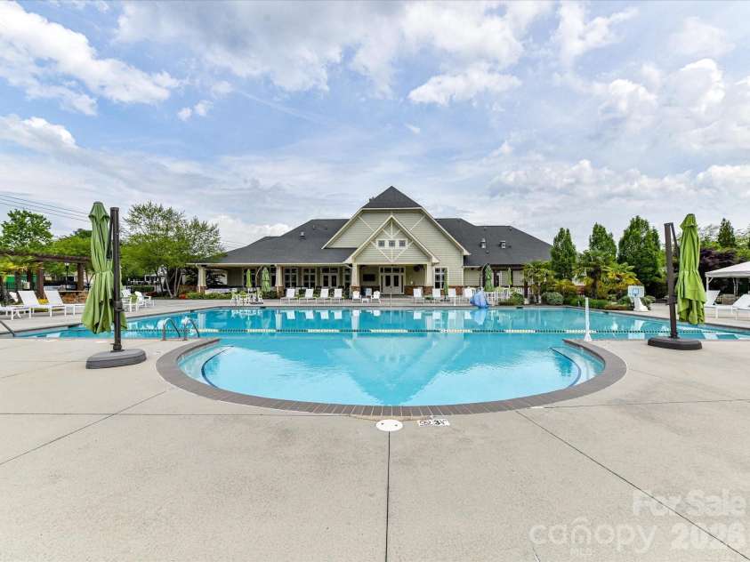 17611 Inver Drive, Cornelius, NC 28031.  MLS# CAR4358934, YatesRealty ID 7727. 