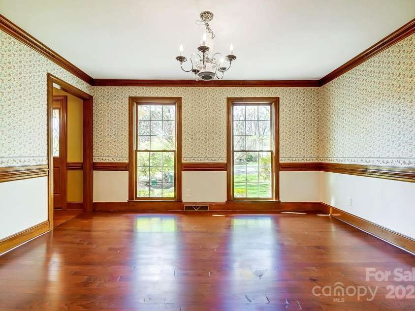 9951 Providence Forest Lane, Charlotte, NC 28270.  MLS# CAR4235631, YatesRealty ID 7727. 