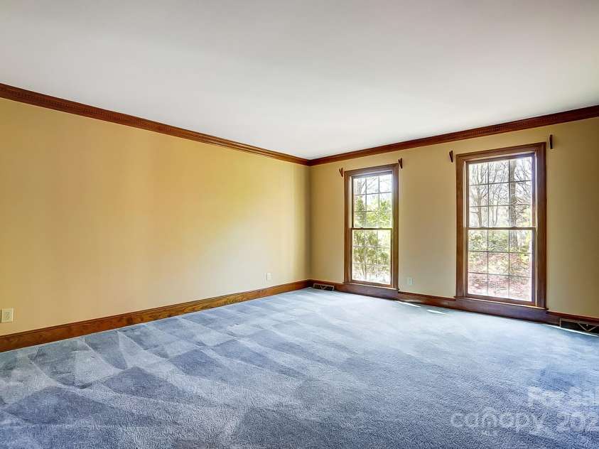 9951 Providence Forest Lane, Charlotte, NC 28270.  MLS# CAR4235631, YatesRealty ID 7727. 