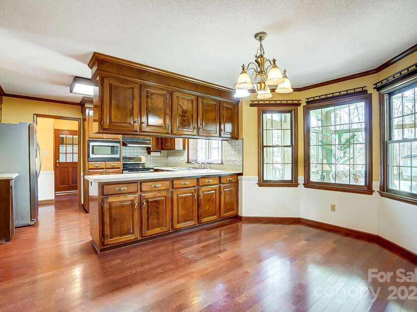 9951 Providence Forest Lane, Charlotte, NC 28270.  MLS# CAR4235631, YatesRealty ID 7727. 