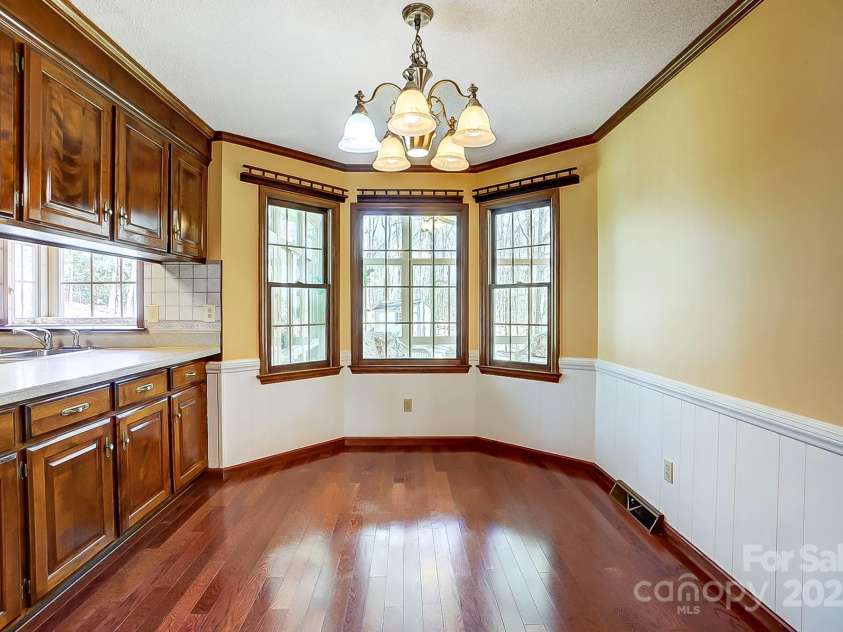 9951 Providence Forest Lane, Charlotte, NC 28270.  MLS# CAR4235631, YatesRealty ID 7727. 