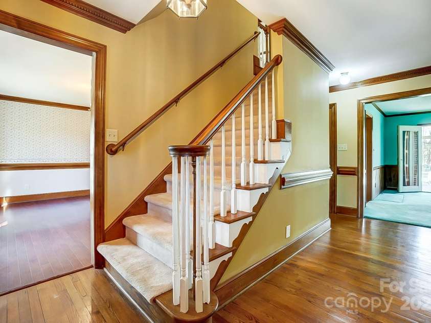 9951 Providence Forest Lane, Charlotte, NC 28270.  MLS# CAR4235631, YatesRealty ID 7727. 