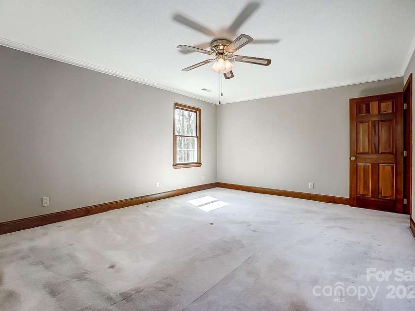 9951 Providence Forest Lane, Charlotte, NC 28270.  MLS# CAR4235631, YatesRealty ID 7727. 