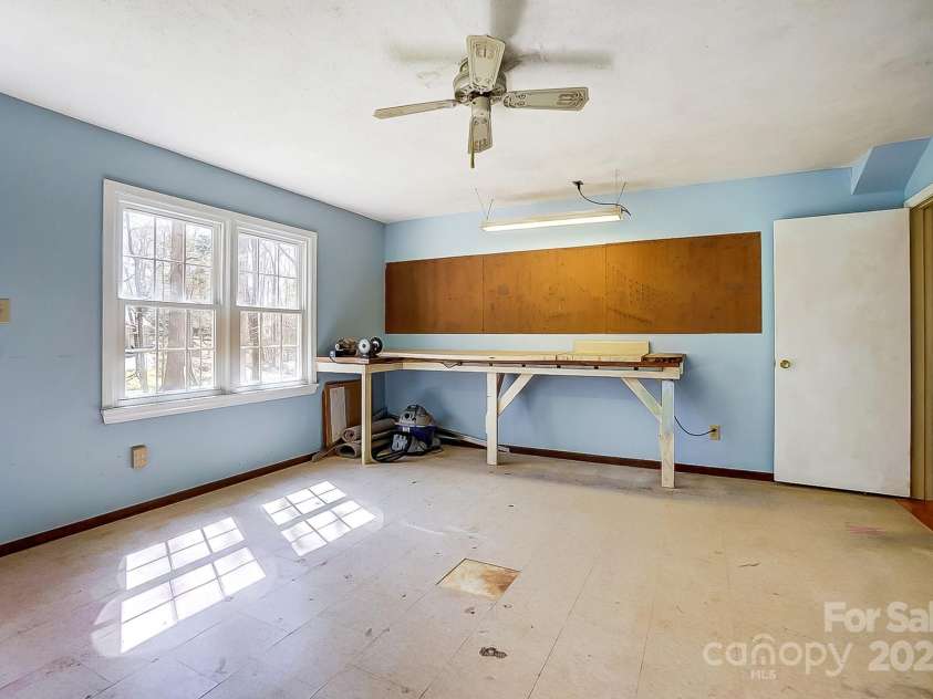 9951 Providence Forest Lane, Charlotte, NC 28270.  MLS# CAR4235631, YatesRealty ID 7727. 