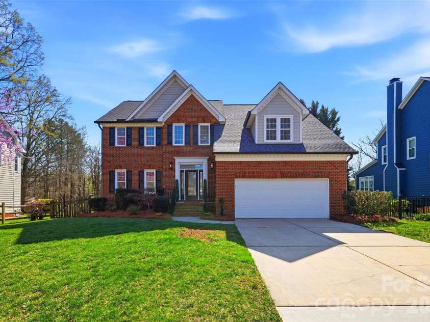 1108 Foxfield Road, Waxhaw, NC 28173.  MLS# CAR4356346, YatesRealty ID 7728. 