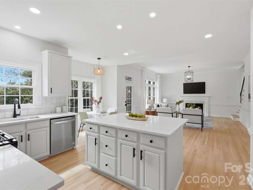 1108 Foxfield Road, Waxhaw, NC 28173.  MLS# CAR4356346, YatesRealty ID 7728. 