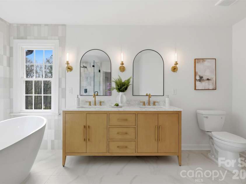 1108 Foxfield Road, Waxhaw, NC 28173.  MLS# CAR4356346, YatesRealty ID 7728. 